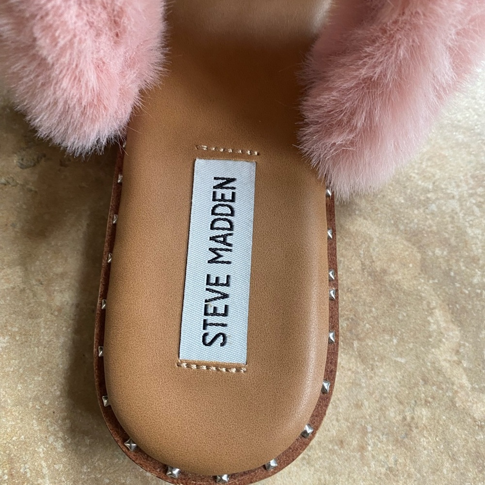 Pink Fluffy Sandals - Picture 4 of 4